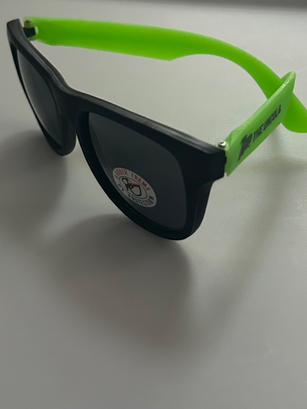 7UP the UNCOLA Sunglasses NWT